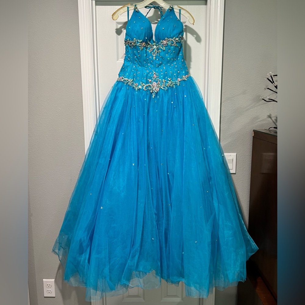 Dress: Blue, floor length, prom, homecoming, quinceanera. Size 10